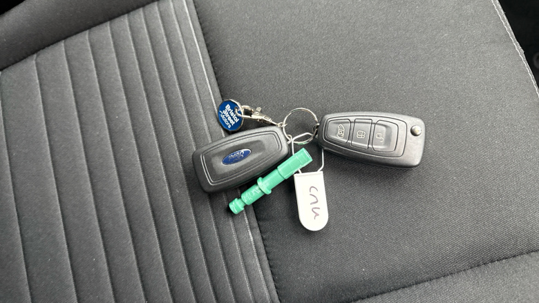 Ford Transit Custom 300 L1 Diesel Fwd 2.0 EcoBlue 170ps Low Roof D/Cab Limited Van